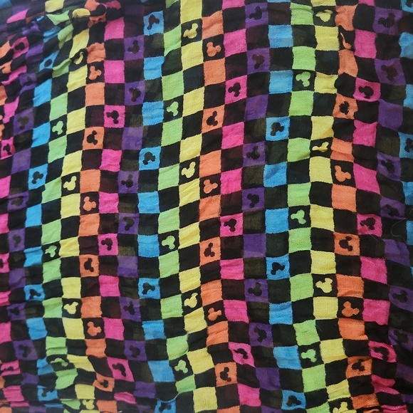 Disney scarf - Picture 1 of 3